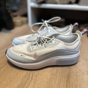 Nike White and Gray Sneakers